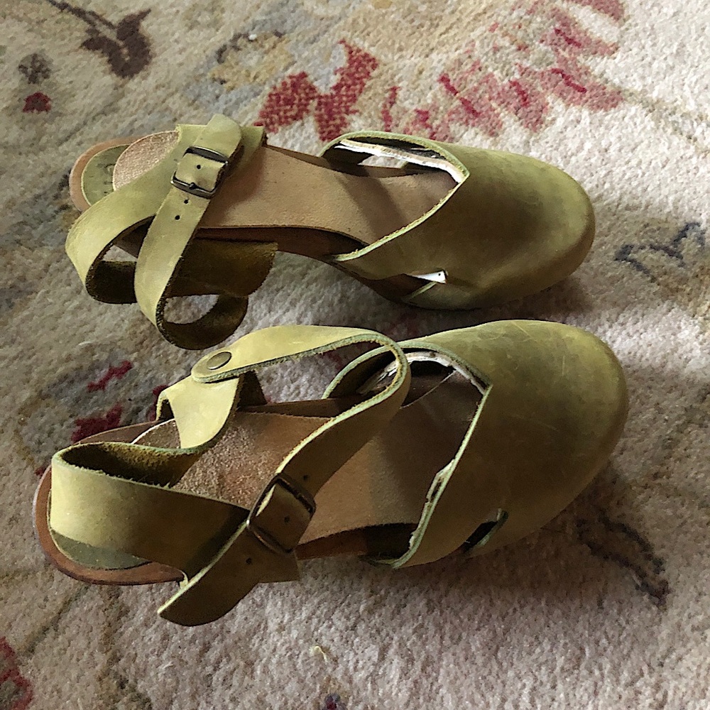 Sanita Ulrika wooden clog sandal in green size 37